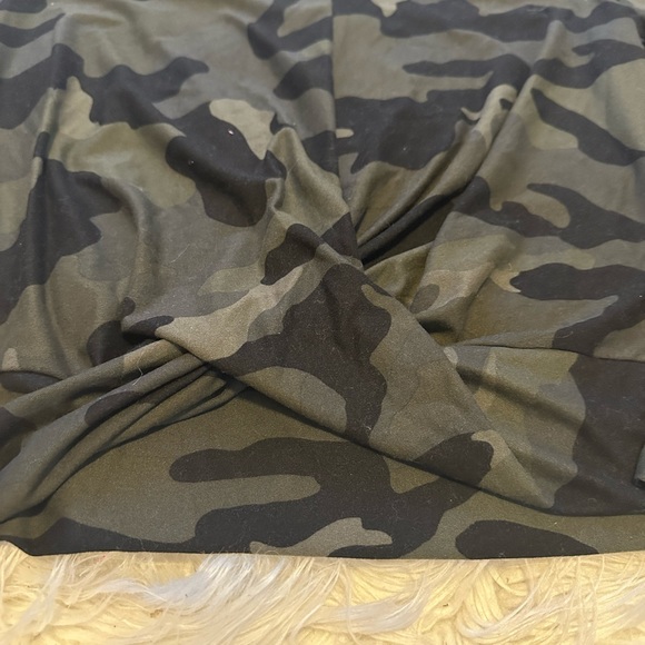 Old Navy Active Shirt - Picture 4 of 7